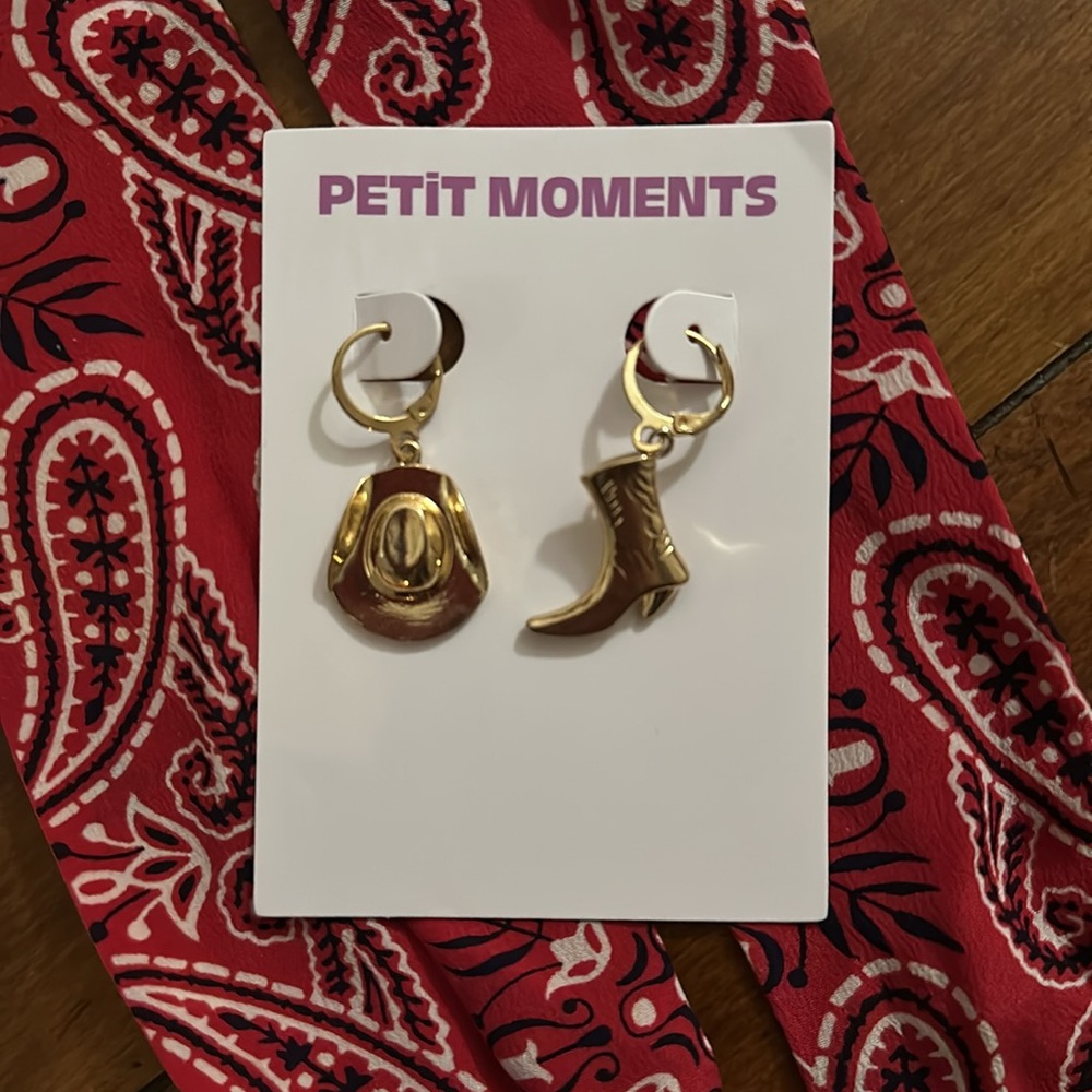 Rodeo cowboy earrings! Boot and hat